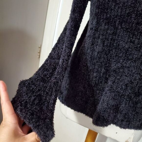 Chaus fuzzy sweater  black Sz Small - Picture 2 of 4